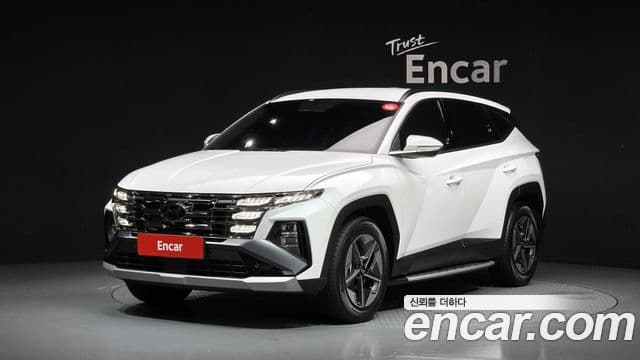 Hyundai The New Tucson Hybrid (NX4)