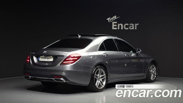 Mercedes-Benz S-Class W222 2