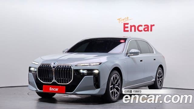 BMW 7 Series (G70)