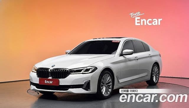 BMW 5 Series (G30)