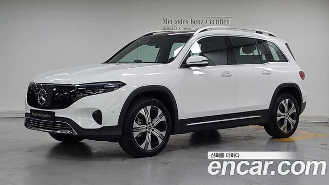 Mercedes-Benz EQB X243