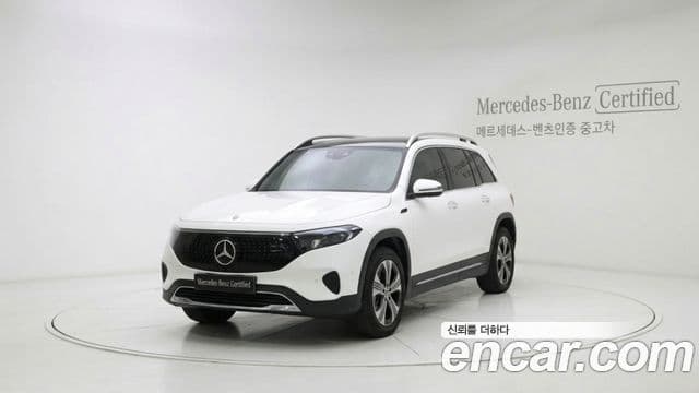 Mercedes-Benz EQB X243