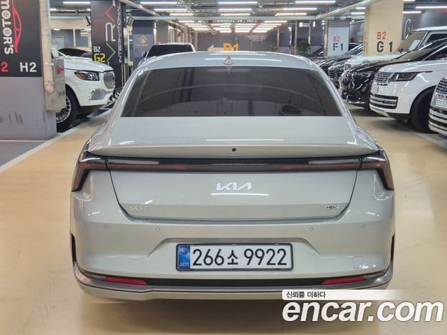 Kia The New K8 Hybrid 3