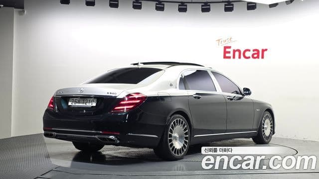 Mercedes-Benz S-Class W222 2