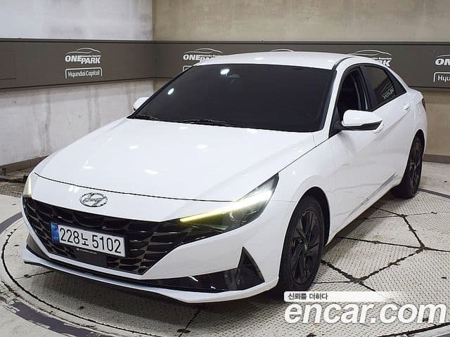 Hyundai Avante Hybrid (CN7)