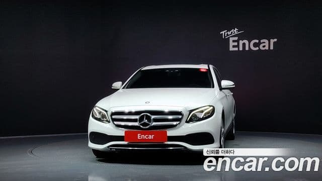 Mercedes-Benz E-Class W213 3