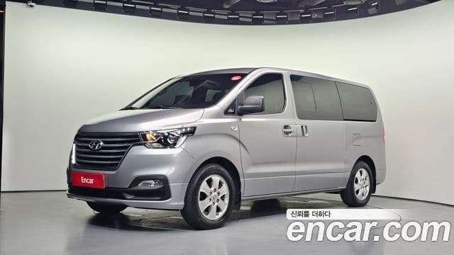 Hyundai The New Grand Starex