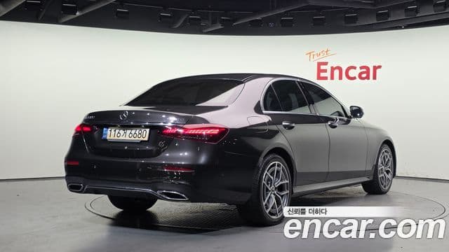Mercedes-Benz E-Class W213 2