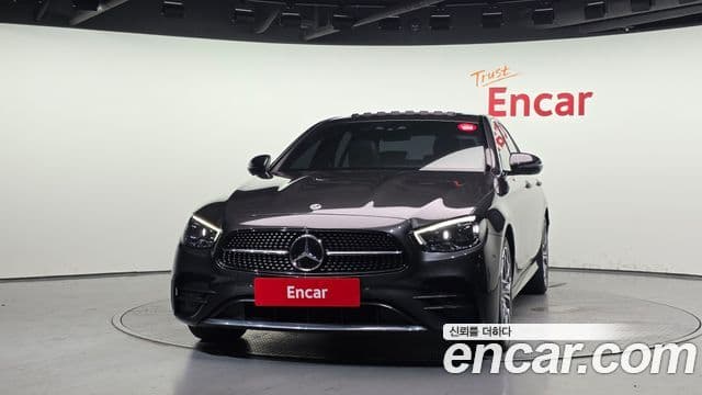 Mercedes-Benz E-Class W213 3
