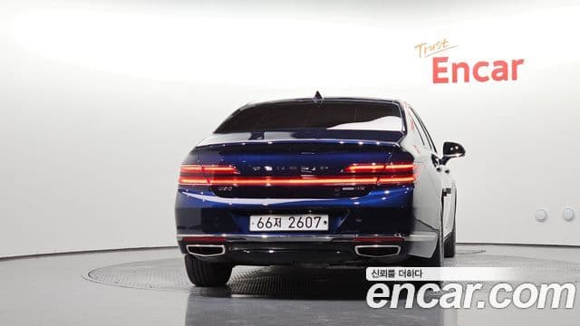 Genesis G90 4