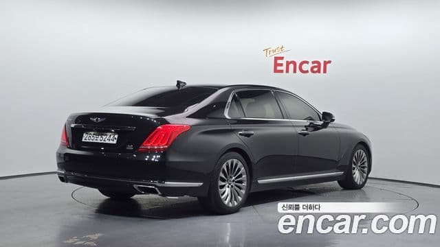 Genesis EQ900 2