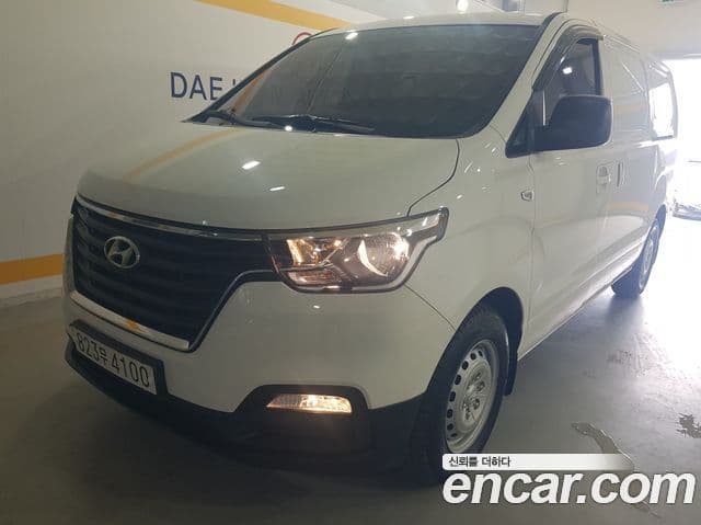 Hyundai The New Grand Starex