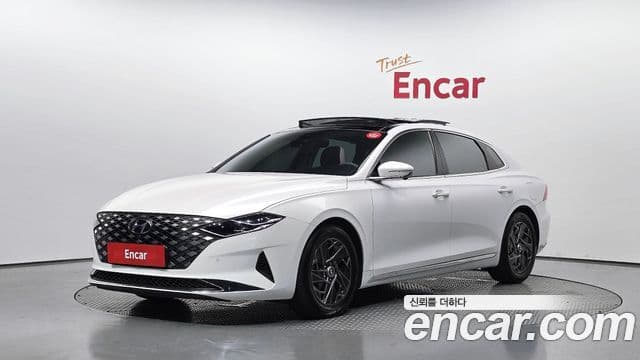 Hyundai The New Grandeur IG Hybrid 1