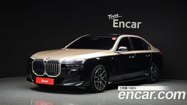 BMW 7 Series (G70)