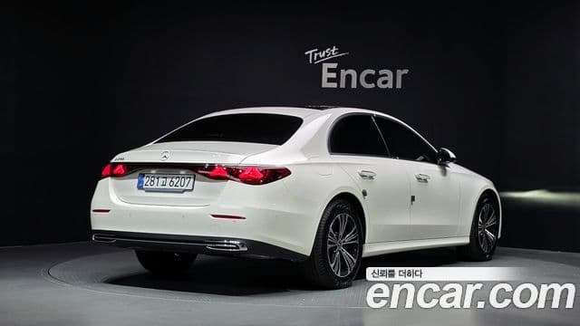 Mercedes-Benz E-Class W214 2