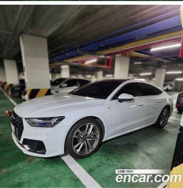Audi A7 (4K)
