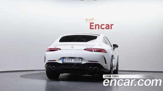 Mercedes-Benz AMG GT 4