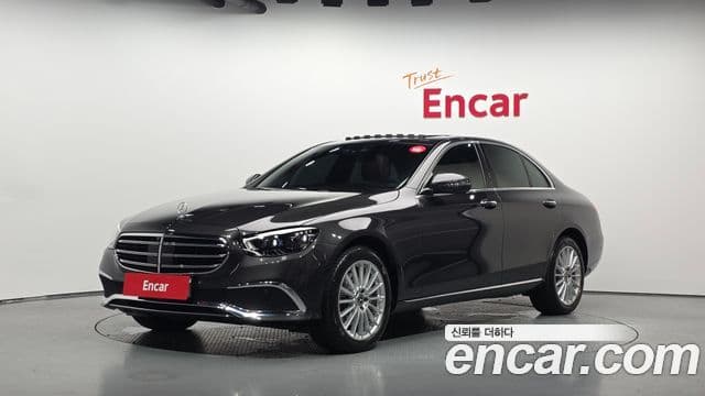 Mercedes-Benz E-Class W213 1