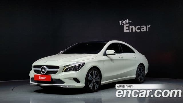 Mercedes-Benz CLA-Class C117 1