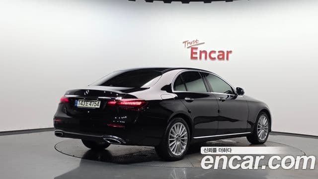 Mercedes-Benz E-Class W213 2