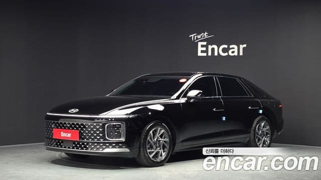 Hyundai Grandeur (GN7) 1