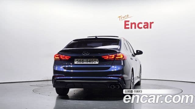 Hyundai Avante AD 4