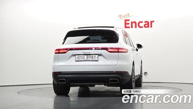 Porsche Cayenne (PO536) 4