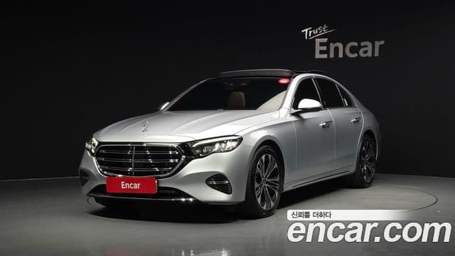 Mercedes-Benz E-Class W214