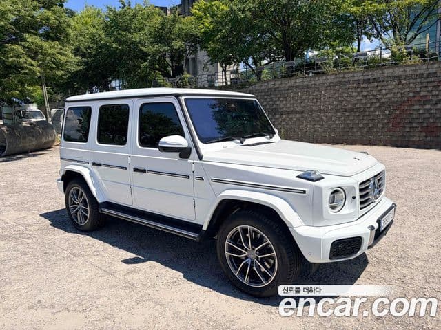 Mercedes-Benz G-Class W465