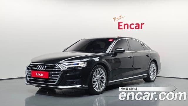 Audi A8 (D5)
