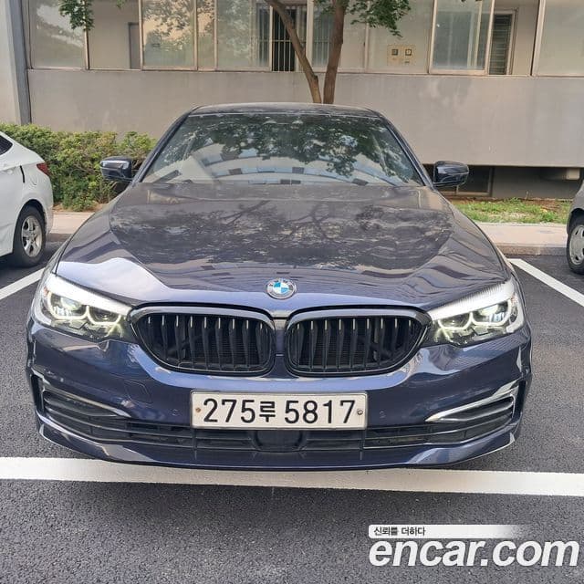 BMW 5 Series (G30)