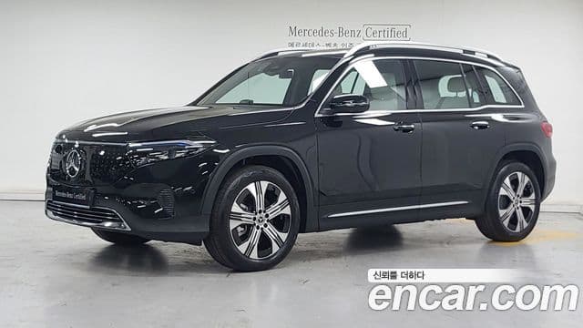 Mercedes-Benz EQB X243