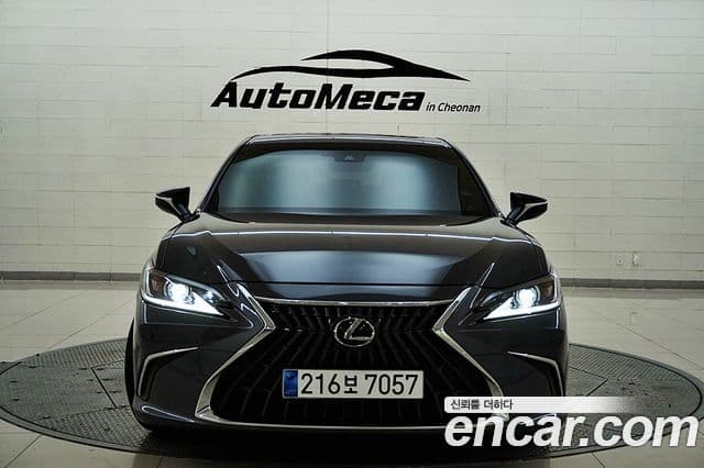 Lexus ES300h 7th Gen