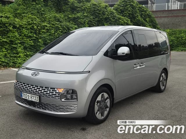 Hyundai Staria