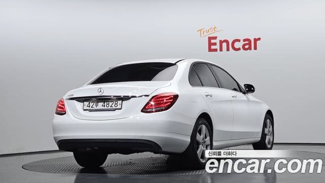 Mercedes-Benz C-Class W205 2