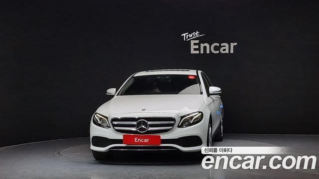 Mercedes-Benz E-Class W213 3