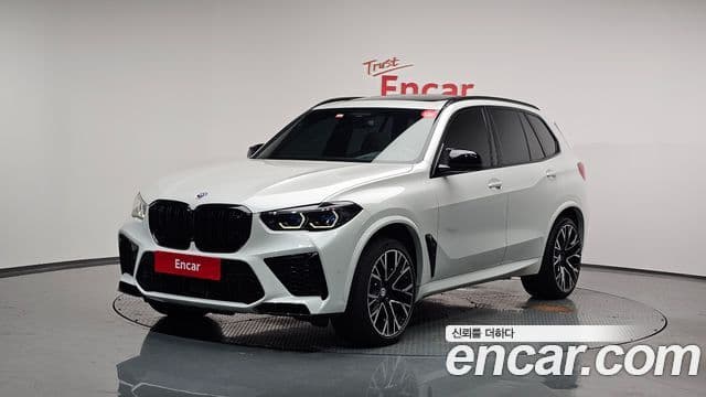 BMW X5M (G05)