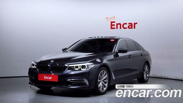 BMW 5 Series (G30)