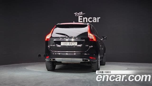 Volvo XC60 4