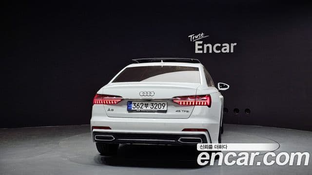 Audi A6 (C8) 4