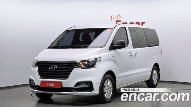 Hyundai The New Grand Starex 1