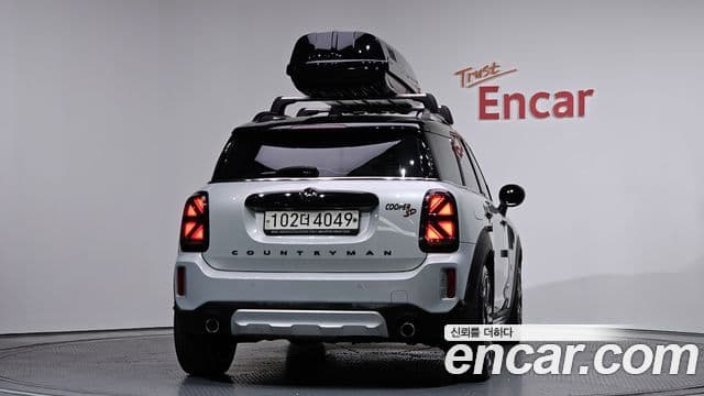 MINI Cooper SD Countryman 4