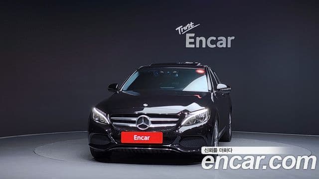 Mercedes-Benz C-Class W205 3