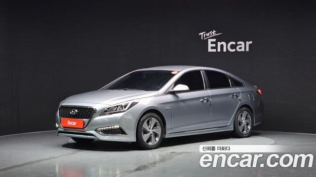 Hyundai LF Sonata Hybrid