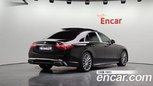 Mercedes-Benz S-Class W223 2