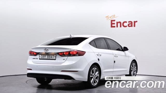 Hyundai Avante AD 2