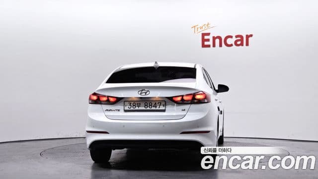 Hyundai Avante AD 4