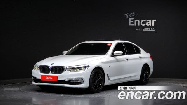 BMW 5 Series (G30)