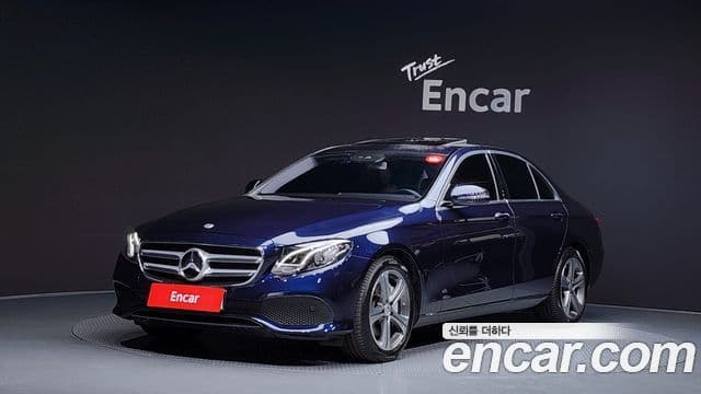 Mercedes-Benz E-Class W213 1