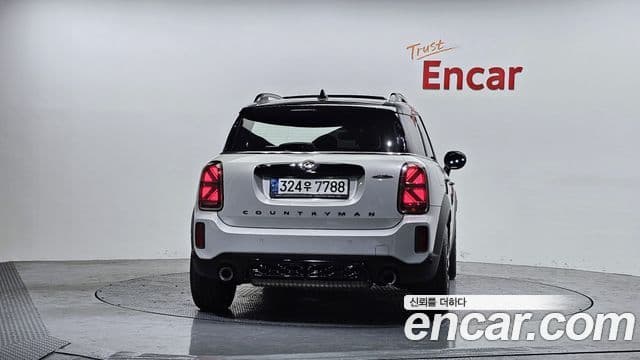 MINI Cooper S Countryman 4